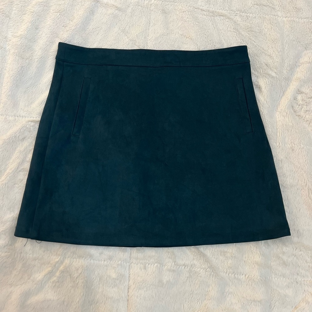 🌿 Francesca’s Blue Rain Faux Suede Mini Skirt - Picture 1 of 5